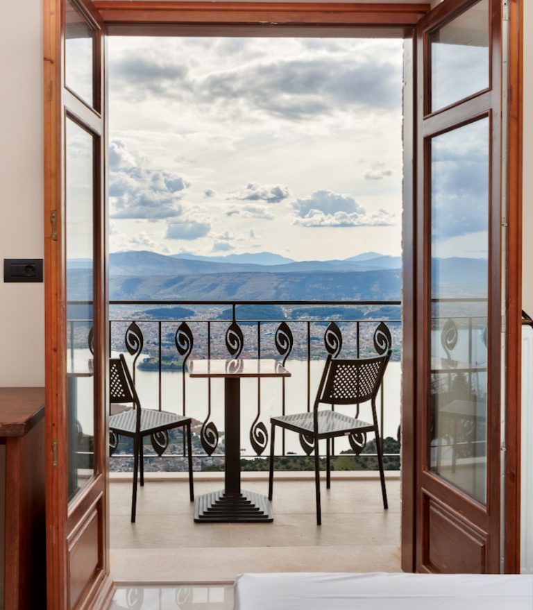 Reconnect Retreat – Evidence-Based Therapeutic Experience