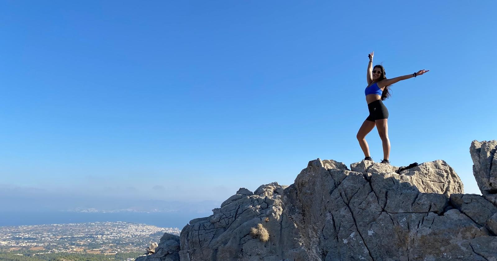 Travelling Solo in Greece: Find Your Freedom, Follow Your Curiosity and Reconnect with Yourself
