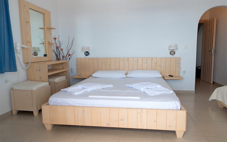 Return to Your Body – An Immersive Retreat in Iraklia, Greece