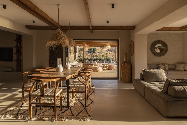Heart-Led Luxury Yoga Retreat on the Island of Kéa